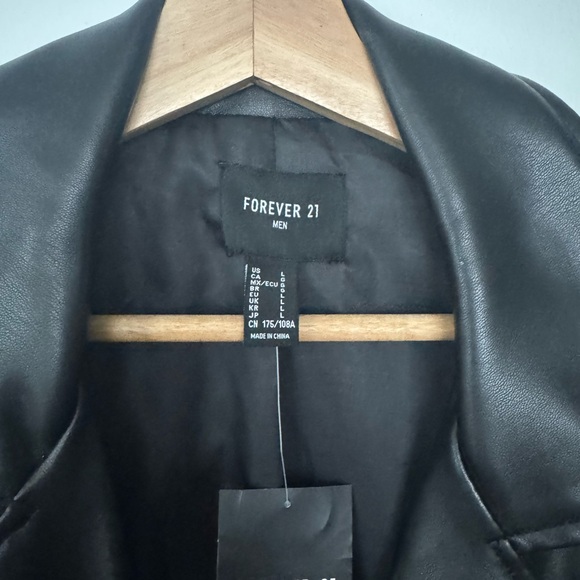 Forever 21 Black Faux Leather Jacket - Picture 5 of 6